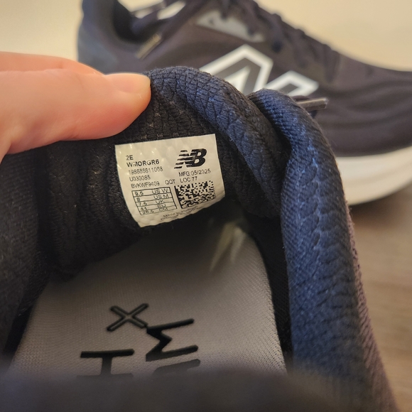 Womens New Balance More V6 Running Shoe Size 9.5 Extra Wide - Picture 6 of 6